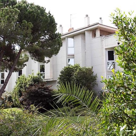 Hotel Punt 14 Gava Exterior photo